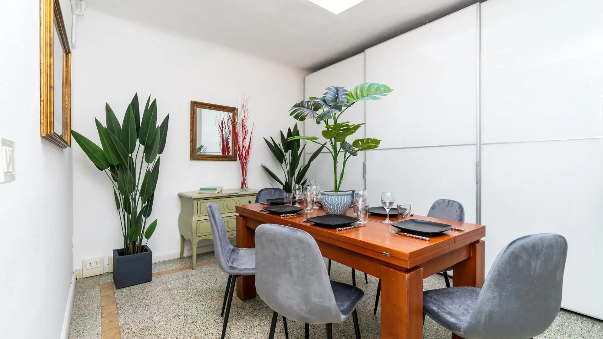 Historic Apt In The Center Of Lucca With Balcony Apartment 0*,